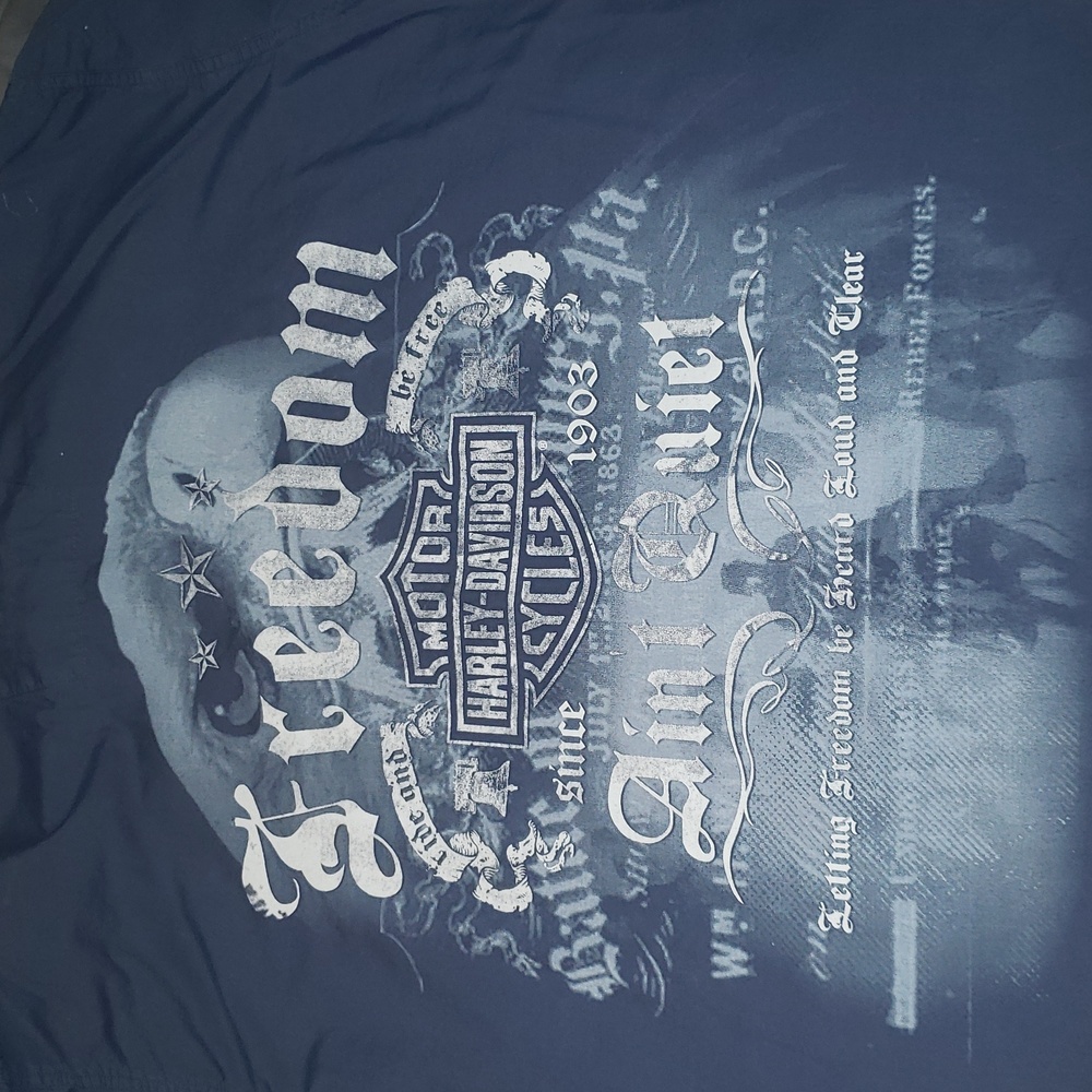 Harley Davidson Men's dark blue collared shirt. Sz L